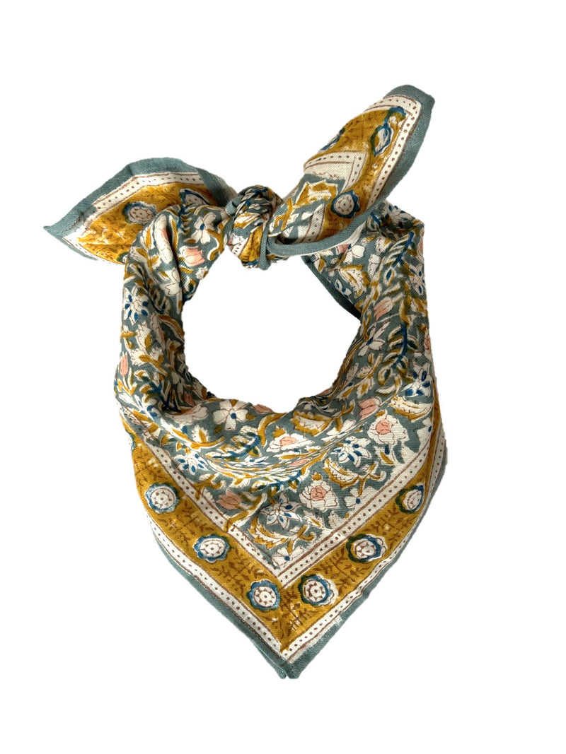 BONHEUR DU JOUR Pañuelo con estampado de flores indias