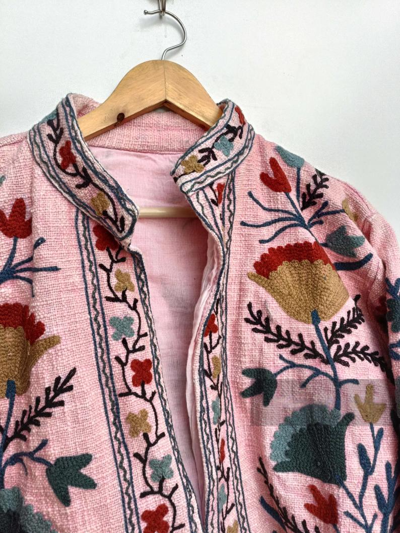 Chaqueta Suzani de algodón bordada a mano - Rosa