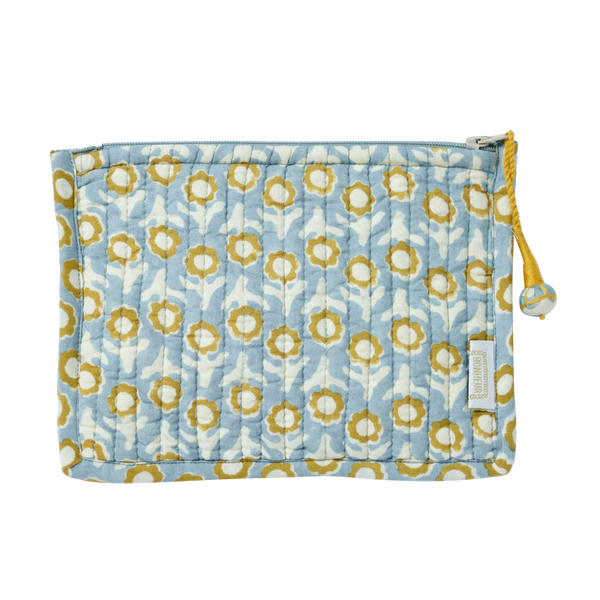BONHEUR DU JOUR Bolsa pequeña acolchada con estampado de flores indias Isha Blue