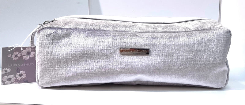 LAURA ASHLEY NECESER